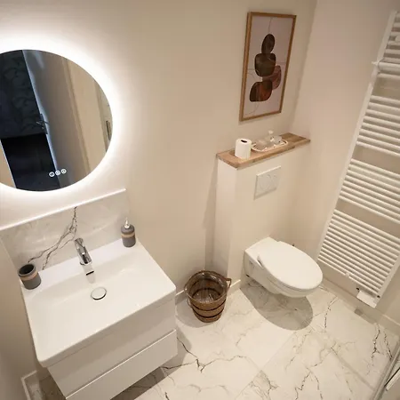 L'escale Caennaise House For 8 People Villa Caen